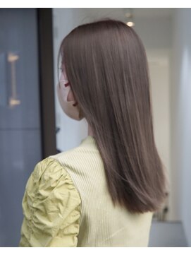 ネイヴィル 銀座(navile) 赤みを消したグレージュカラー◎