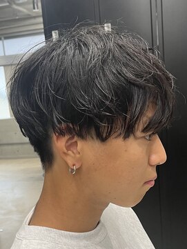 フイ 代々木(Hui) メンズ/アップバング/ツーブロックマッシュ/束間ショート/波巻き