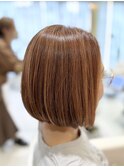 大人のツヤ感カラーボブ