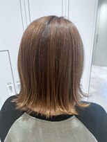 サロウィン 名古屋本山店(SALOWIN)&nbsp;白髪ぼかしハイライト/レイヤーボブ/本山/ショート/外ハネ