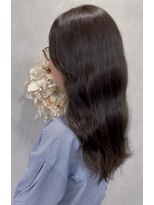 ハイバレーヘアーメゾン(HIGH VALLEY HAIRMAISON) ロングレイヤーオリーブグレージュ顔周りカット岡山南中央町