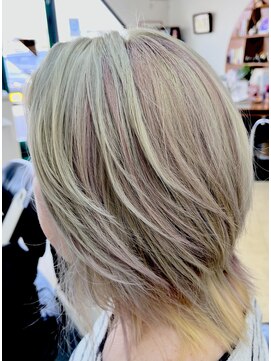 淡い３色カラー