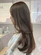 ブリーチなしでも叶う透け感カラー。赤みゼロで上品な柔らか発色へ [一宮/尾張一宮駅 /ブリーチ/学割U24] 