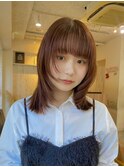 ミディアムレイヤー　顏周り　似合わせ　暖色カラー