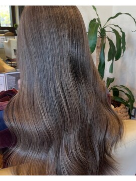 ウシワカマルガーデン(ushiwakamaru Garden) 透明感抜群カラー