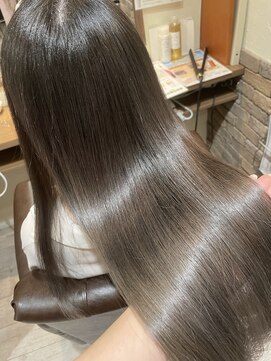 ヘアメイク シュシュ(Hair make chou chou) 髪質改善/縮毛矯正/レイヤーボブ/顔周り /伸ばしかけ