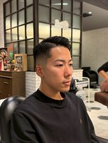 バーバーブロス 長堀店(BARBER BROS)&nbsp;【BarBerBROS】サイドパート七三　フェードカット　バーバーヘア