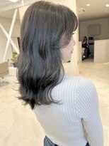 ウィズバイケンジ(Wiz by KENJE)&nbsp;暗髪ブルーグレージュ×レイヤーカット