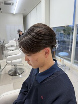 プティパ 水戸内原店(petit-pas) 外国人風テーパーフェード×センターパート