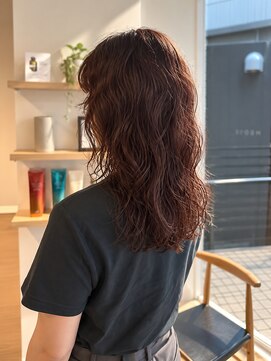 ハウス(HOUSE) 30代40代大人女性のミディアムウェーブパーマくせ毛風