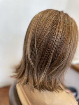 エアーフィール 千里丘店(airfeel) プラチナベージュ