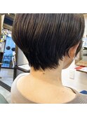 襟足がタイトなのが好評★メリハリショートボブ