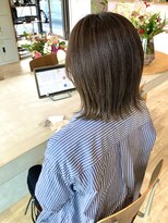 ナイアバイアヌエヌエ(naia by anuenue)&nbsp;【酸性ストレート×外ハネミディ】