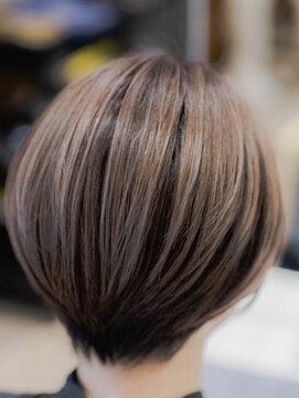 ニカイ(2F) 似合わせカット/イメチェン/くびれショート/ハイライトカラー