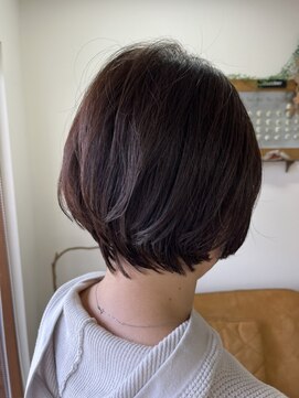 エルフゥ(Elle fou) 大人ショートボブ