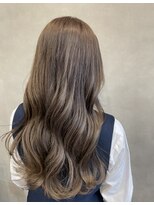 アチーブリス(achieve Liss)&nbsp;ツヤ髪透明感グレージュ なみなみウェーブロング