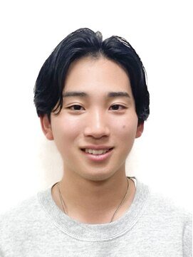 黄ぐまくん美容室 メンズ　ショート　レイヤー