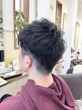 コア フィール ア デイ(COIFFURE A DAY) 《見附 今町》