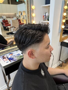 コワファースト  させぼ五番街店(COIFF1RST) 七三分けフェードstyle☆