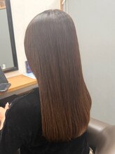 ロッカヘアエジェ(ROCCA hair eje.) デザインカラー上品ストレートセミロング