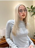 ホワイトブロンドフェイスレイヤーカット