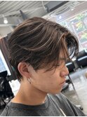 センターパートフェザーマッシュツイストパーマツーブロック短髪