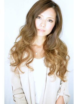 キキ(kiki) ロング×グラデーションカラー