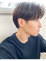 センターパート×ツーブロック　スタイル