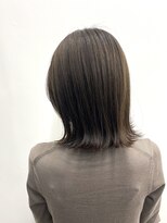 カリン(carin)&nbsp;Carin那覇真嘉比店/小顔/オリーブカラー/セミウェットウェーブ