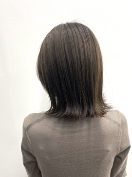 カリン(carin) Carin那覇真嘉比店/小顔/オリーブカラー/セミウェットウェーブ