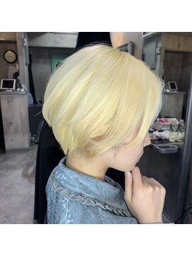 インク 渋谷(INK.) 抜きっぱなしブリーチ×ショートヘア