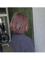 チーク(CHiiK)&nbsp;ピンク×レイヤーボブ