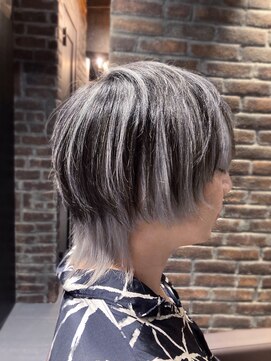 エデン(EDEN) インナーカラー/ハイライト/ペールシルバー/マッシュウルフ