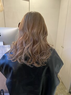 シー 岡崎(,SHE) 大人ガーリー/チョコレート/モード/プリカール/岡崎/東岡崎