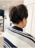 福山市　小顔補正立体カット caary刈り上げハンサムショート