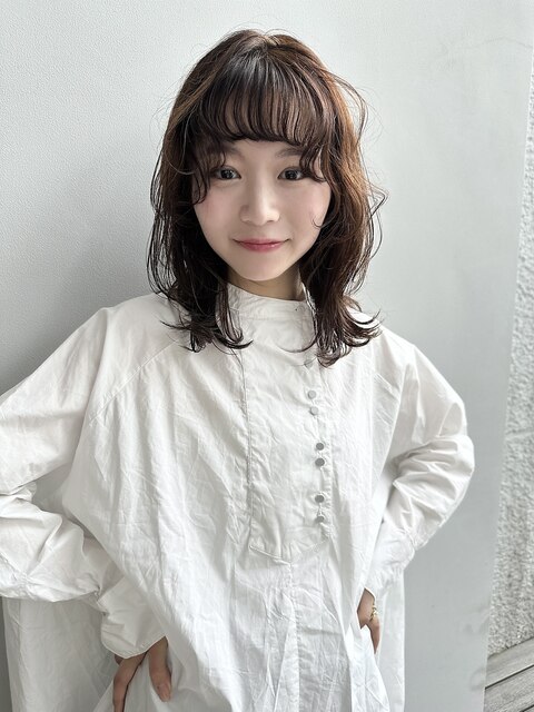 ◯ ミニボブマッシュショートフェーブヘアピンクベージュ前髪