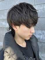 ヒュイル バイ ニアウ(Hwyl by Niau)&nbsp;メンズマッシュウルフツーブロックパーマニュアンスパーマ眉毛