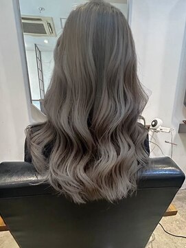 ヘアーラニッシュ 三郷中央店(hair Lanish) くすみベージュ/ダブルカラー/10代20代30代
