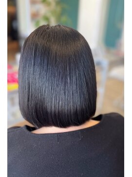 イメチェン/ホワイトブロンド/外ハネボブ/ワイドバング/福島市