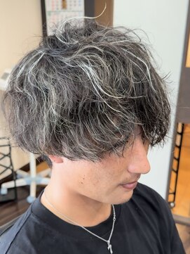 カルムンド バイ トコヘイ(CALMUNDO by TOKOHEI) スパイラルパーマ×ナチュラルメッシュ