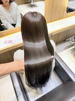 キリカ 新宿東口(KIRIKA)&nbsp;アッシュブラウン/艶感/最強ストレート/美髪/髪質改善