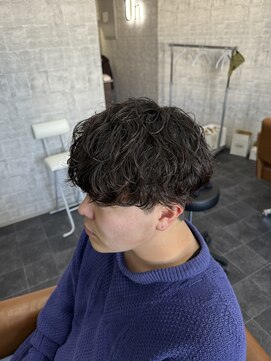 ユーエヌ(Un) シャドウパーマ