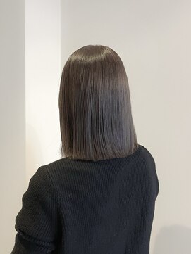 イル 天神西通り店(ill) 肩上ボブ/ブルージュカラー