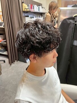 キラヴィ 三宮店(KIRAVI) メンズベリーショート髪型メンズフェザーショートメンズウルフ