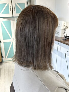 アネラ(Anela) 透け感◎アッシュベージュ