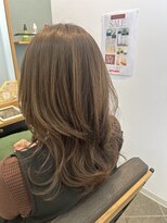 ライクバイコトナ 越谷(RIKE by kotona) 透明感◎くすみベージュ×ローレイヤーカット