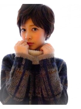 ミューズ(muze) ☆ 丸みと躍動感のエッジィショート ☆