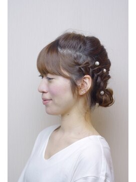 ブロッサム 東中野店 20代/30代/40代/似合う/小顔編み下ろし/ヘアアレンジ
