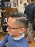 サイドパート　フェードカット　バーバー