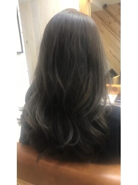 ヘアリゾート粋 ドゥオ 新宿南口店(dua) ヘッドスパ後のコテ巻き♪+1980円で承れます